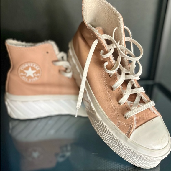 Converse Shoes - Baby Pink Platform Converse